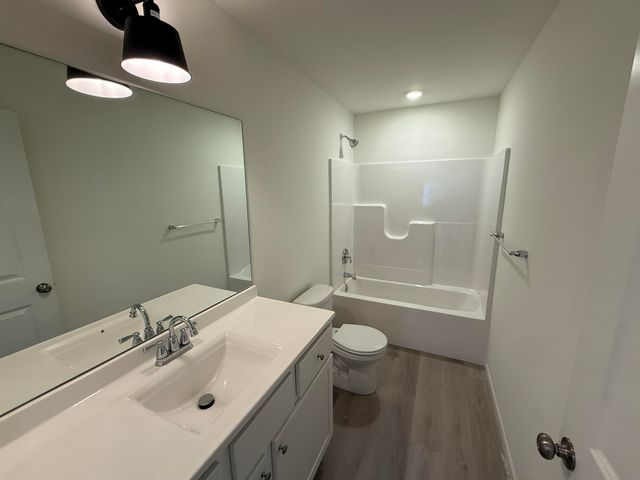 1609 BOSCO BEL DR, Columbia, MO 65202