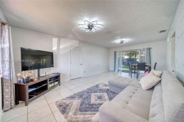 2451 NW 182nd Ter, Miami Gardens, FL 33056