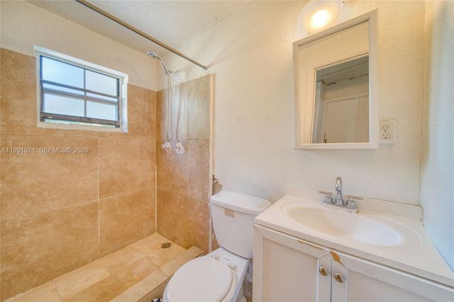 2451 NW 182nd Ter, Miami Gardens, FL 33056