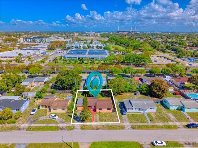 2451 NW 182nd Ter, Miami Gardens, FL 33056