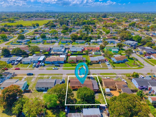 2451 NW 182nd Ter, Miami Gardens, FL 33056