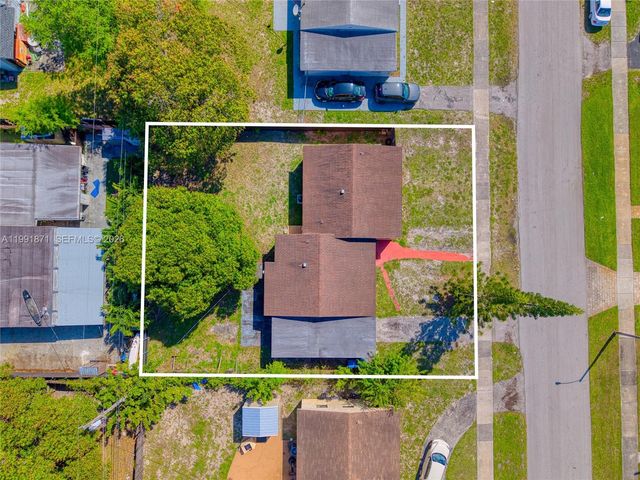 2451 NW 182nd Ter, Miami Gardens, FL 33056