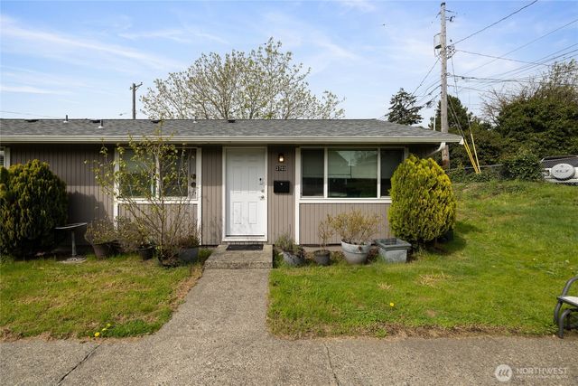 3703 S Manitou, Tacoma, WA 98409