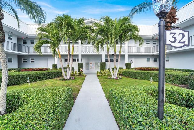 32 Colonial Club Drive 203, Boynton Beach, FL 33435