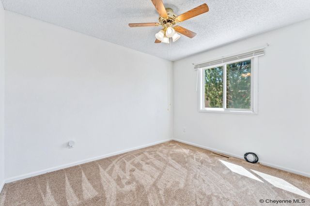 5000 ATLANTIC DR, Cheyenne, WY 82001