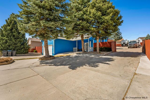 5000 ATLANTIC DR, Cheyenne, WY 82001