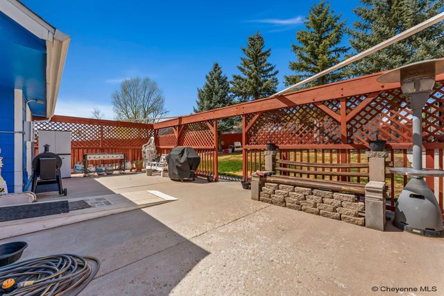 5000 ATLANTIC DR, Cheyenne, WY 82001