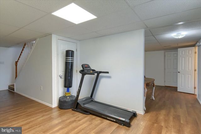 7050 BEAVER SPRING RD, Harrisburg, PA 17111