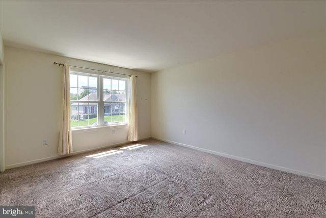 7050 BEAVER SPRING RD, Harrisburg, PA 17111