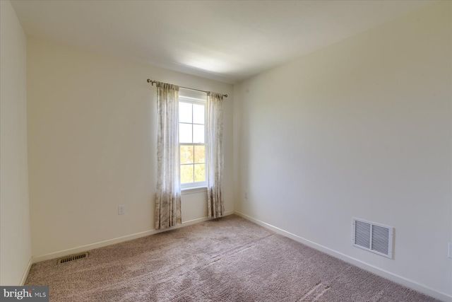 7050 BEAVER SPRING RD, Harrisburg, PA 17111