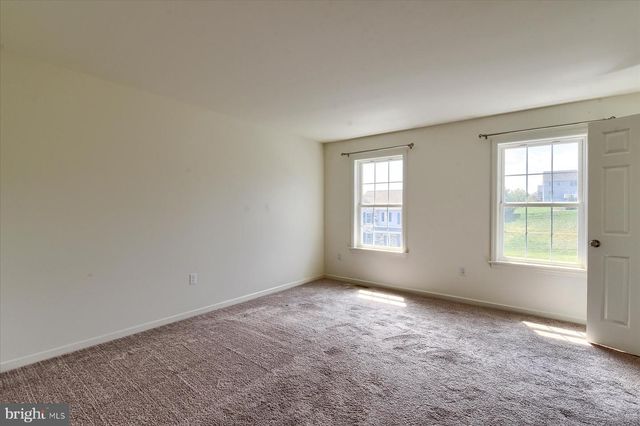 7050 BEAVER SPRING RD, Harrisburg, PA 17111