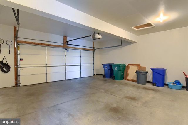 7050 BEAVER SPRING RD, Harrisburg, PA 17111
