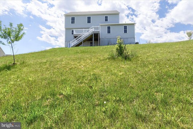 7050 BEAVER SPRING RD, Harrisburg, PA 17111