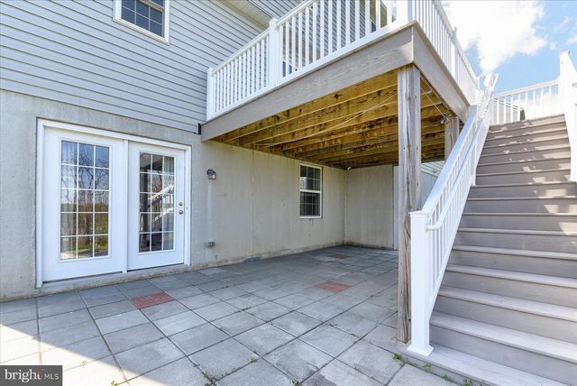 7050 BEAVER SPRING RD, Harrisburg, PA 17111