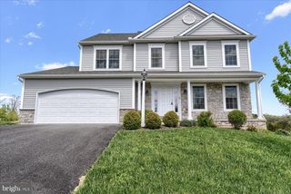 7050 BEAVER SPRING RD, Harrisburg, PA 17111