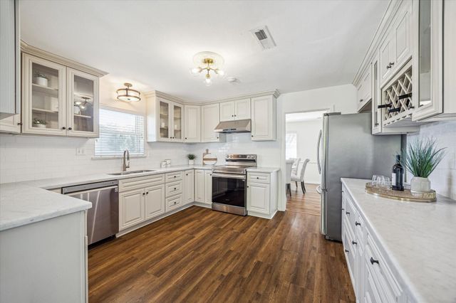 5318 Imogene Street, Houston, TX 77096