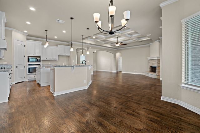 337 Kenyon Court, Granbury, TX 76049