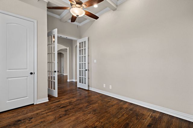 337 Kenyon Court, Granbury, TX 76049