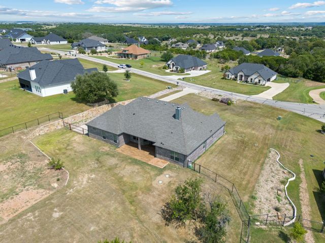 337 Kenyon Court, Granbury, TX 76049