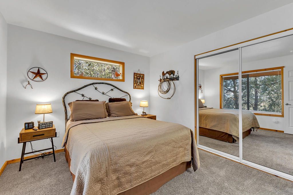 Image 24 of property listing at 25860 Sunset View Drive, Idyllwild, CA 92549