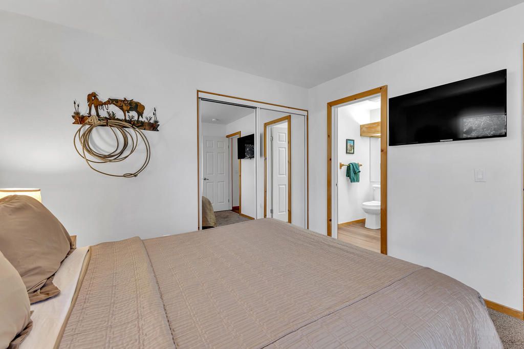 Image 26 of property listing at 25860 Sunset View Drive, Idyllwild, CA 92549