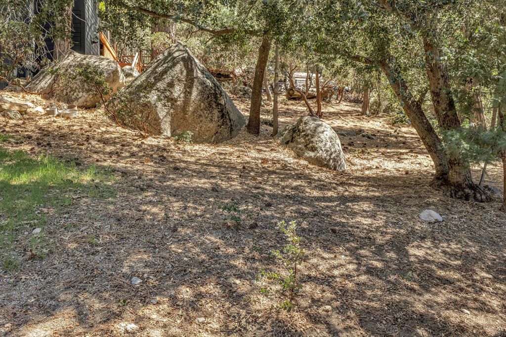 Image 30 of property listing at 25860 Sunset View Drive, Idyllwild, CA 92549