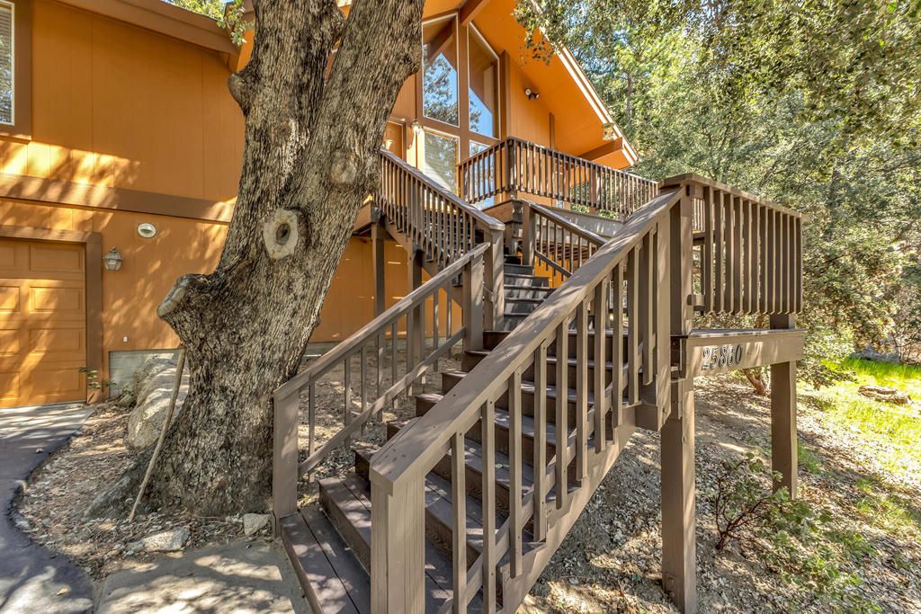 Image 37 of property listing at 25860 Sunset View Drive, Idyllwild, CA 92549