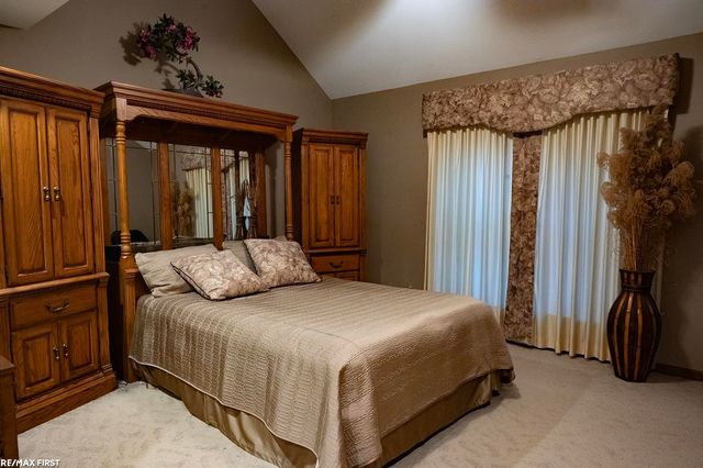 48315 Walden Road, Macomb, MI 48044
