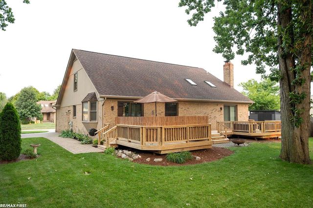 48315 Walden Road, Macomb, MI 48044