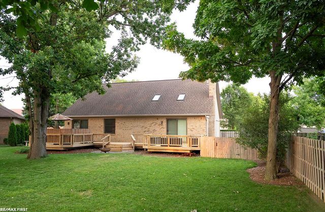 48315 Walden Road, Macomb, MI 48044