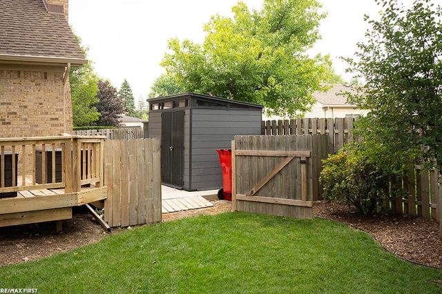 48315 Walden Road, Macomb, MI 48044