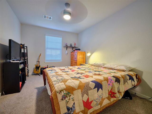 400 Beken Cove Lane, La Porte, TX 77571