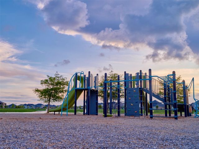 400 Beken Cove Lane, La Porte, TX 77571