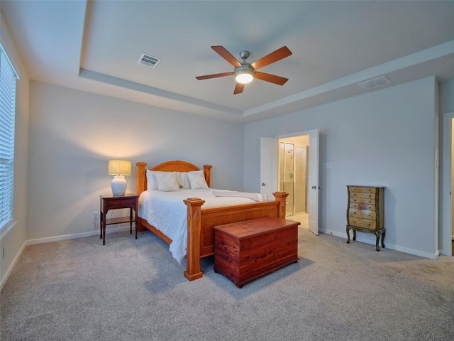 400 Beken Cove Lane, La Porte, TX 77571