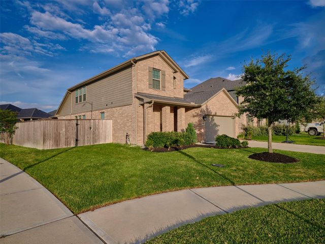 400 Beken Cove Lane, La Porte, TX 77571