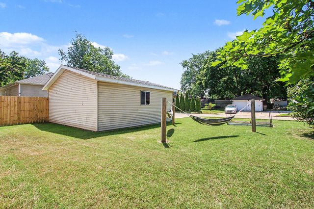300 N Ottawa Street, Zeeland, MI 49464