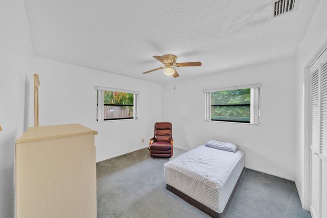 1222 Essex Drive, Wellington, FL 33414