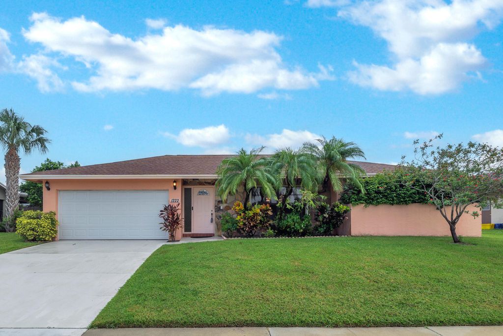 1222 Essex Drive, Wellington, FL 33414