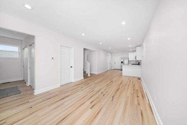 1134 W 104th Street, Chicago, IL 60643