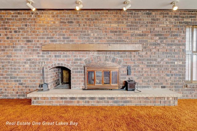 8730 Chesaning Road, Chesaning, MI 48616