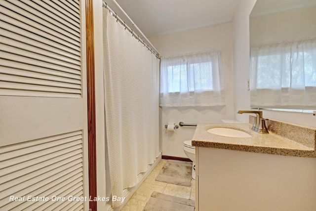 8730 Chesaning Road, Chesaning, MI 48616