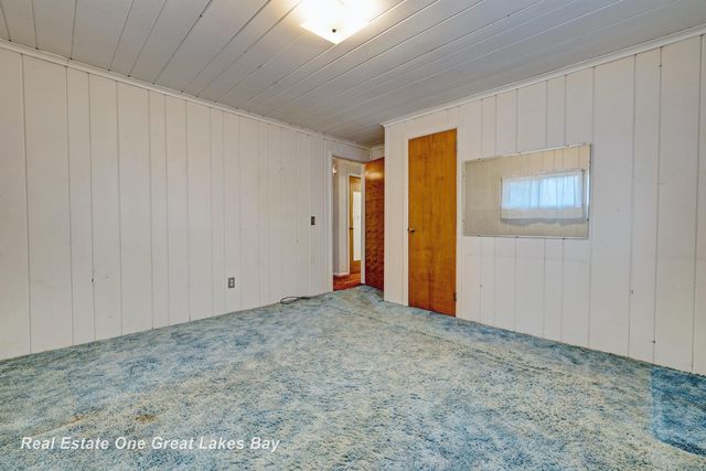 8730 Chesaning Road, Chesaning, MI 48616