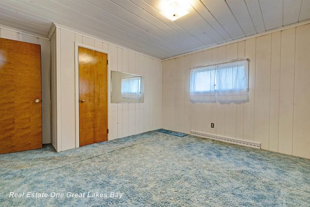 8730 Chesaning Road, Chesaning, MI 48616