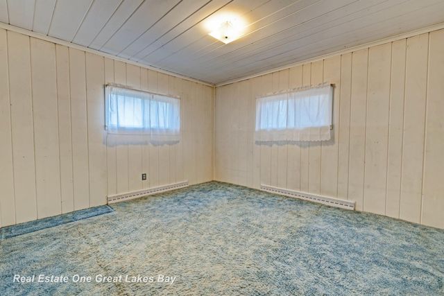 8730 Chesaning Road, Chesaning, MI 48616