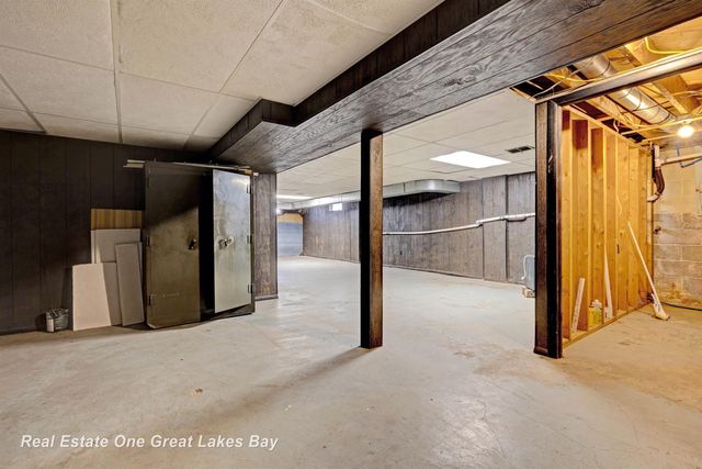 8730 Chesaning Road, Chesaning, MI 48616