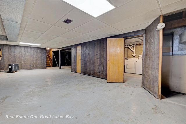 8730 Chesaning Road, Chesaning, MI 48616