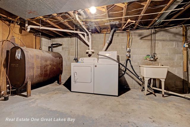 8730 Chesaning Road, Chesaning, MI 48616