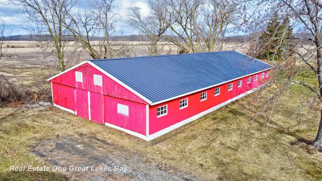 8730 Chesaning Road, Chesaning, MI 48616