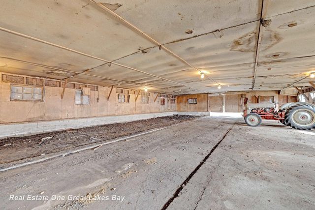 8730 Chesaning Road, Chesaning, MI 48616