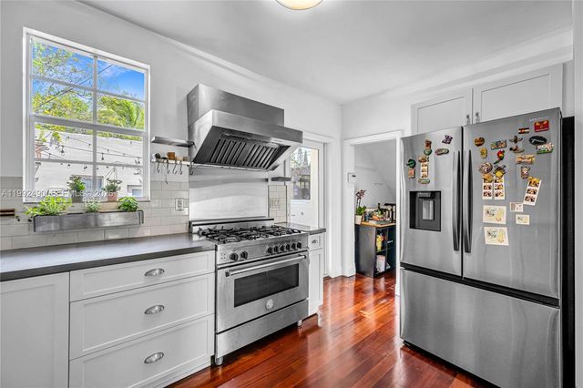 1601 SW 11th Ter, Miami, FL 33135